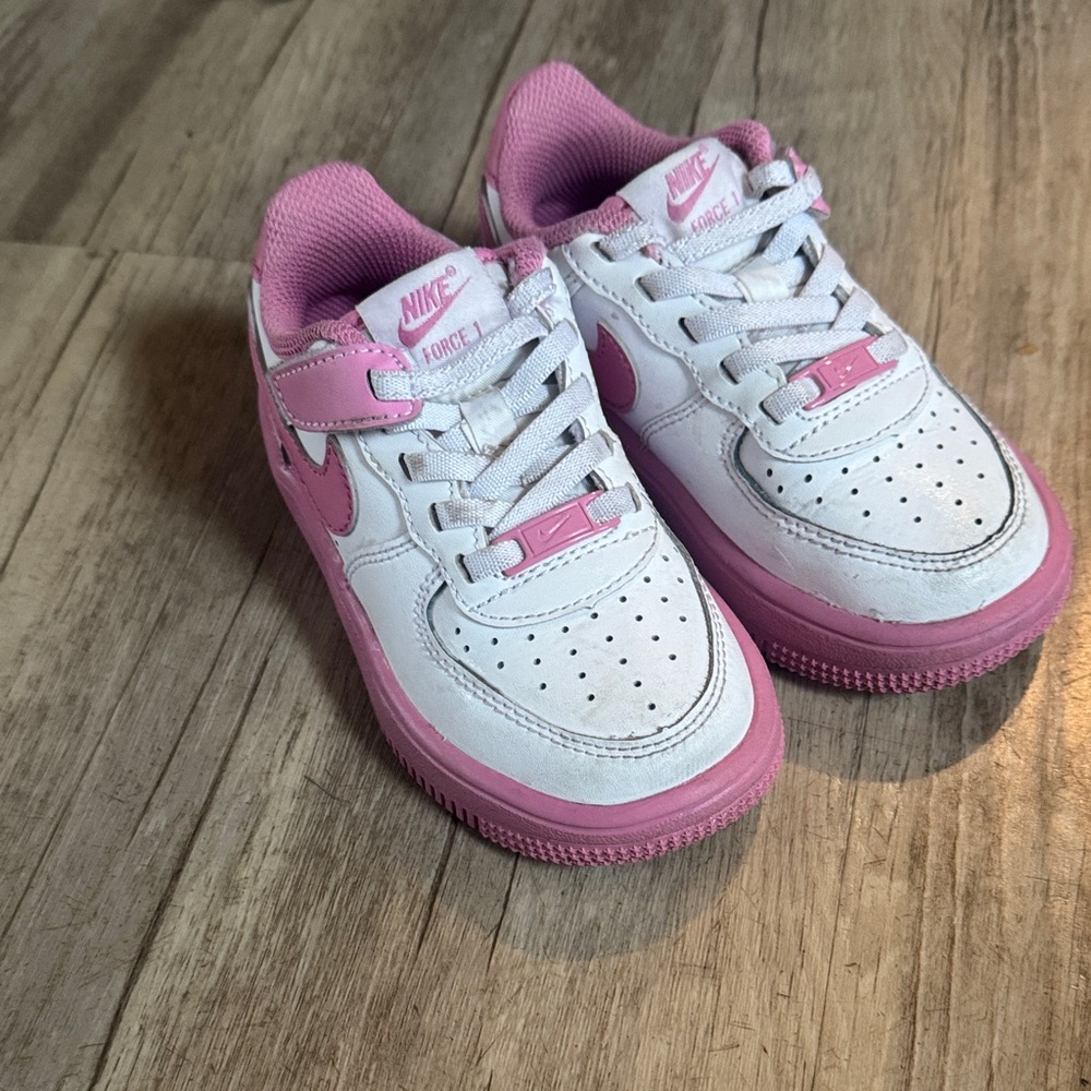 Nike Air Force 1 Pink and White Sneakers